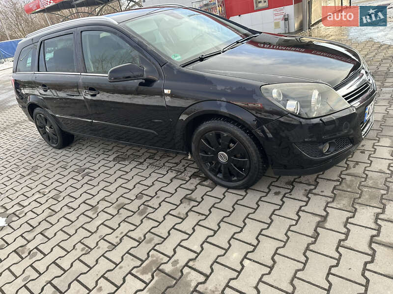Універсал Opel Astra 2009 в Коломиї