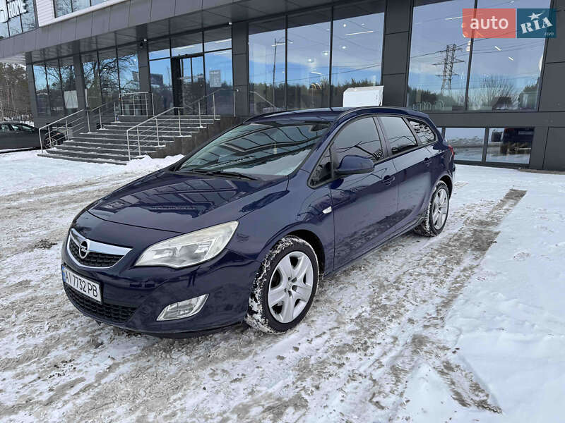 Універсал Opel Astra 2011 в Києві фото Універсал Opel Astra 2011 в Києві