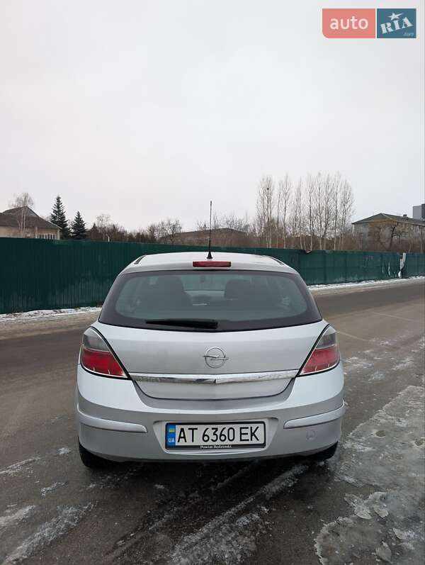 Хетчбек Opel Astra 2010 в Івано-Франківську фото 7 Хетчбек Opel Astra 2010 в Івано-Франківську