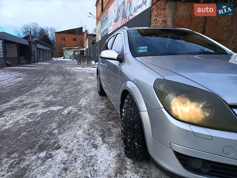 Универсал Opel Astra 2005 в Коломые
