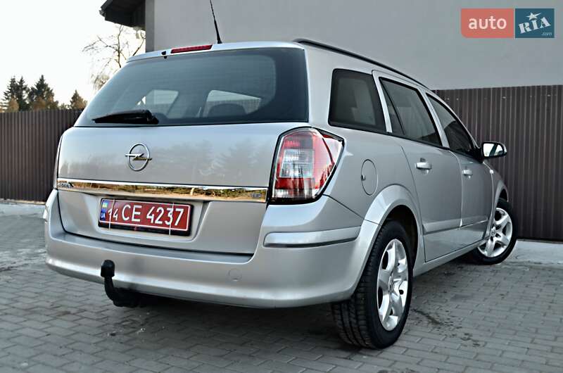Универсал Opel Astra 2007 в Дрогобыче