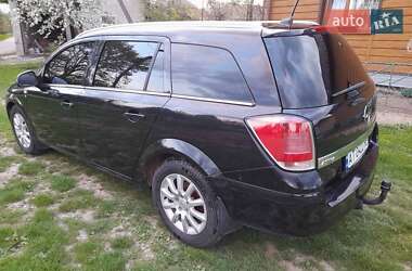 Универсал Opel Astra 2010 в Ивано-Франковске