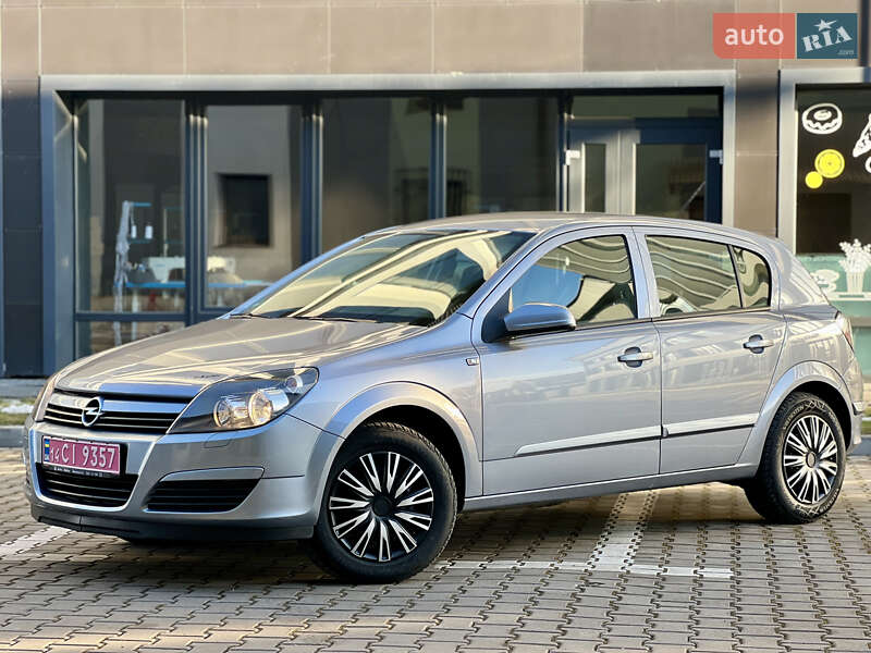 Хэтчбек Opel Astra 2005 в Ивано-Франковске