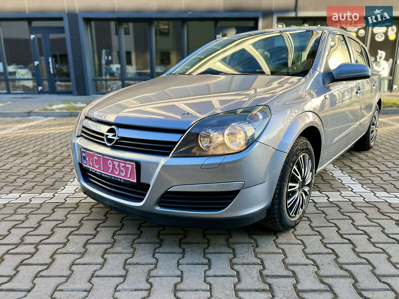 Хэтчбек Opel Astra 2005 в Ивано-Франковске