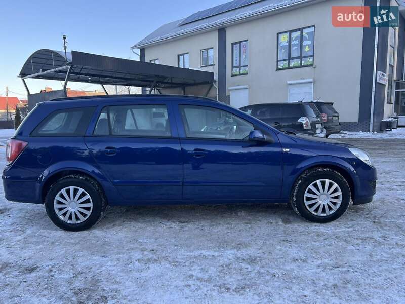 Універсал Opel Astra 2009 в Бучачі