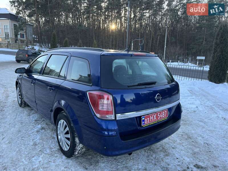 Універсал Opel Astra 2009 в Бучачі