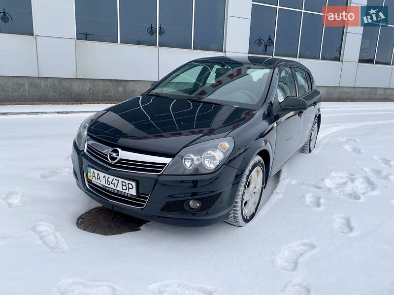Хетчбек Opel Astra 2012 в Білій Церкві фото 5 Хетчбек Opel Astra 2012 в Білій Церкві