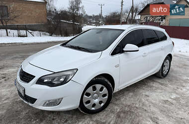 Универсал Opel Astra 2012 в Изяславе