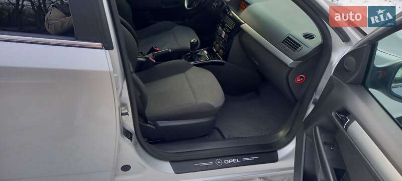 Універсал Opel Astra 2010 в Івано-Франківську фото 8 Універсал Opel Astra 2010 в Івано-Франківську