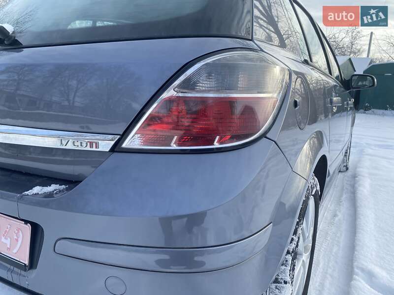 Хэтчбек Opel Astra 2007 в Тальном