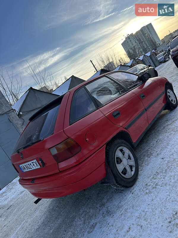 Хэтчбек Opel Astra 1992 в Киеве
