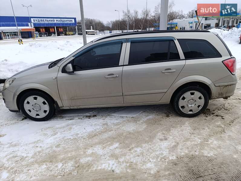 Универсал Opel Astra 2006 в Сумах