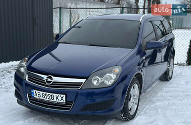 Универсал Opel Astra 2010 в Виннице