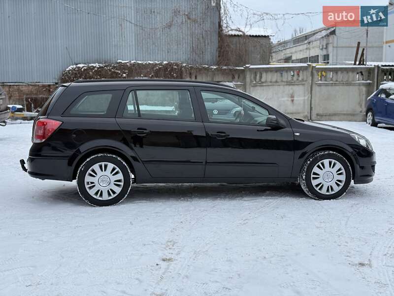 Універсал Opel Astra 2006 в Вінниці