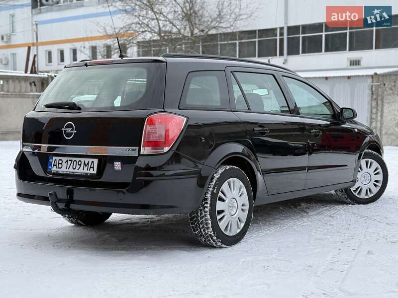 Універсал Opel Astra 2006 в Вінниці