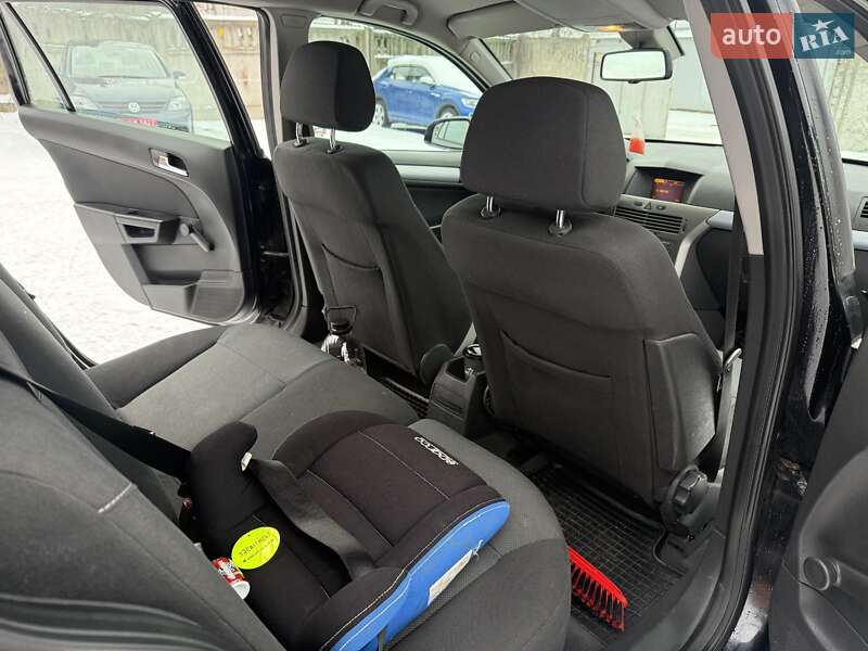 Універсал Opel Astra 2006 в Вінниці