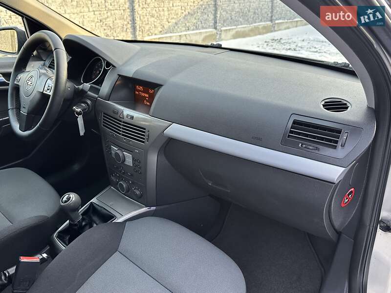 Універсал Opel Astra 2005 в Рівному фото 72 Універсал Opel Astra 2005 в Рівному