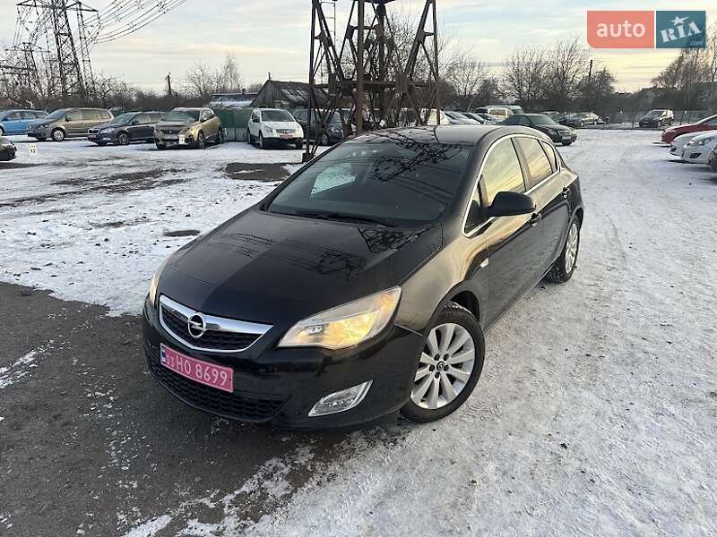 Opel Astra 2010 Opel Astra 2010