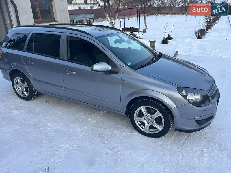 Универсал Opel Astra 2005 в Тернополе