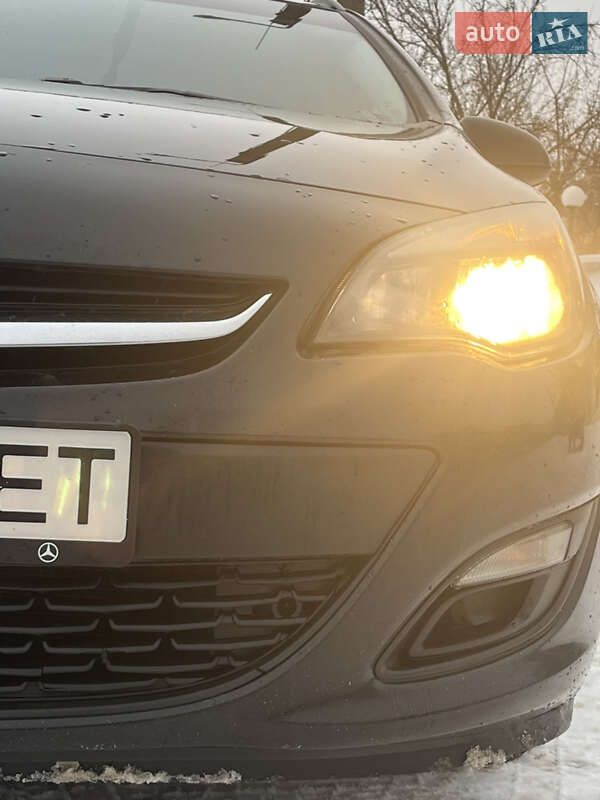 Универсал Opel Astra 2014 в Бердичеве фото 6 Универсал Opel Astra 2014 в Бердичеве