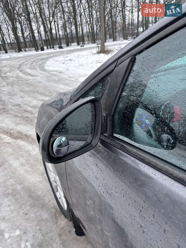 Універсал Opel Astra 2011 в Умані