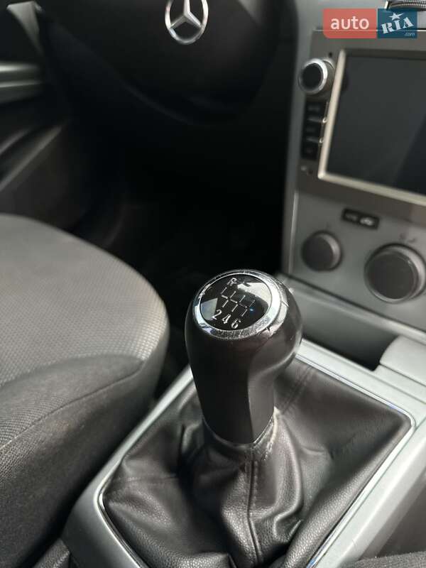 Универсал Opel Astra 2010 в Иршаве