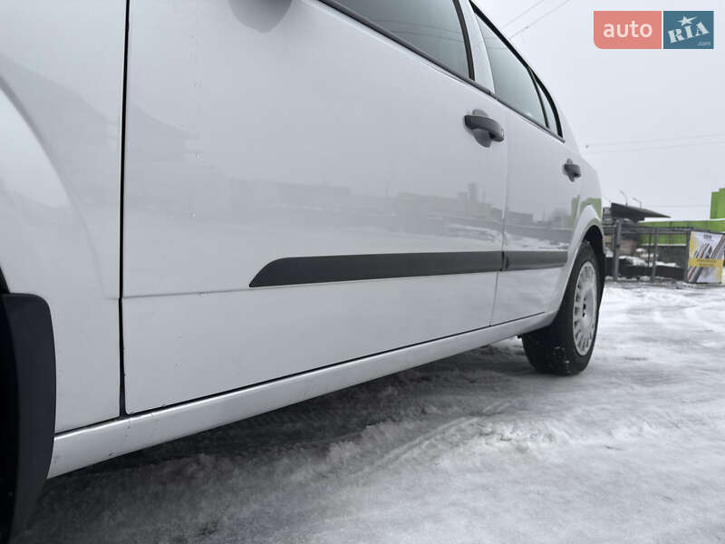 Хэтчбек Opel Astra 2004 в Виннице фото 6 Хэтчбек Opel Astra 2004 в Виннице