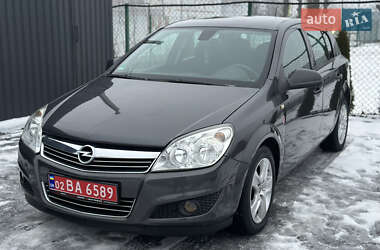 OPEL ASTRA 2009