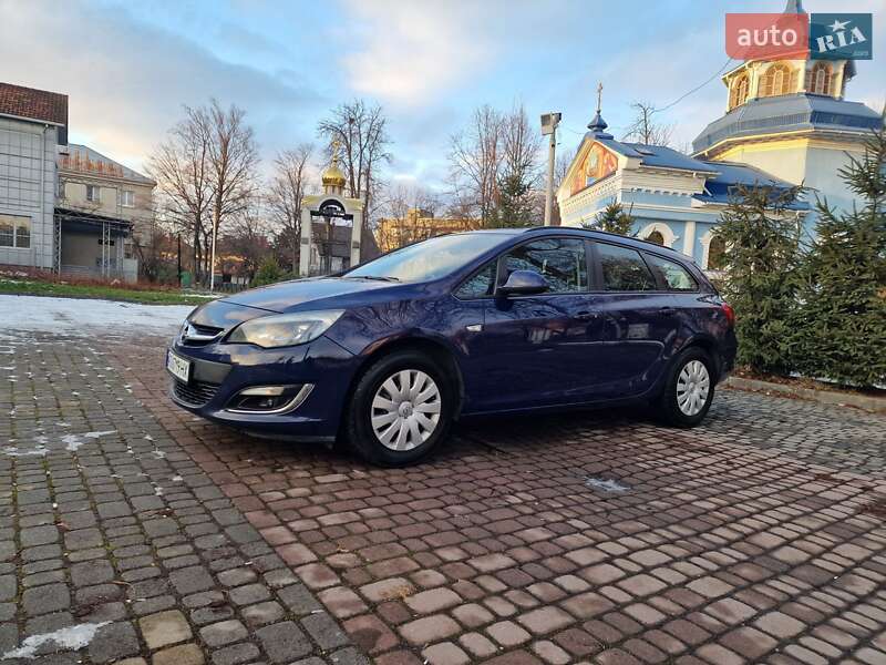 Универсал Opel Astra 2013 в Мукачево