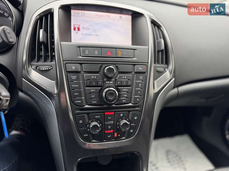 Универсал Opel Astra 2011 в Сумах