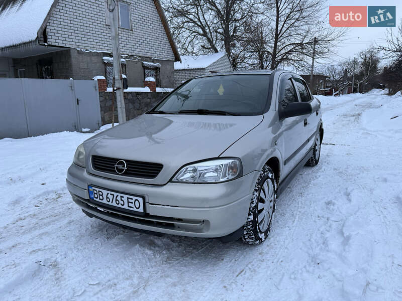 Седан Opel Astra 2008 в Кременчуге