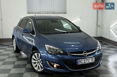 Хэтчбек Opel Astra 2015 в Трускавце