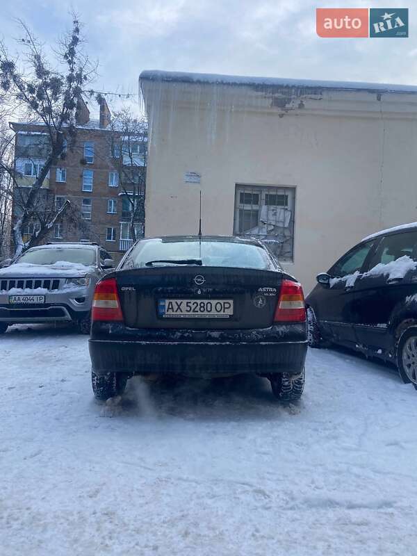 Хэтчбек Opel Astra 1998 в Киеве