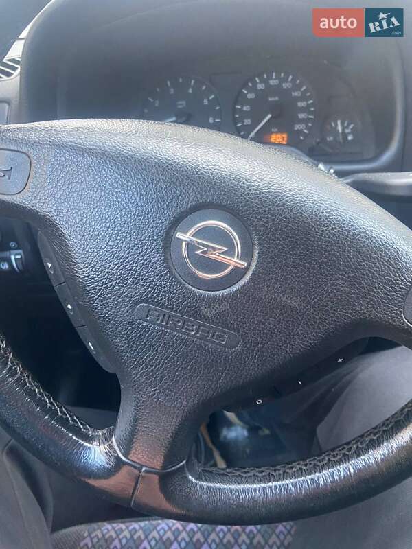 Хэтчбек Opel Astra 1998 в Киеве