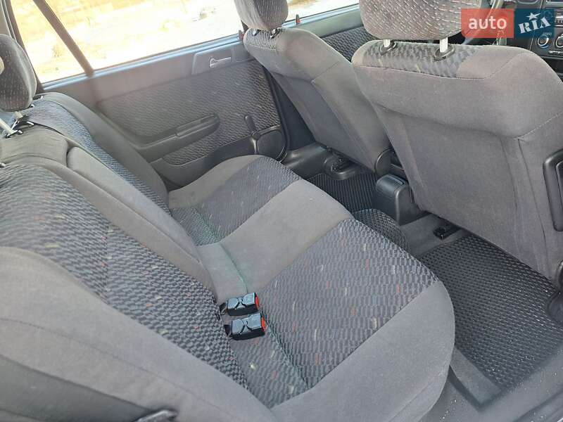 Универсал Opel Astra 2001 в Черновцах