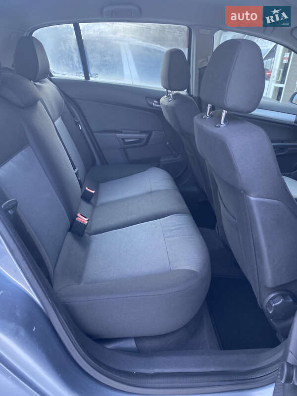 Хэтчбек Opel Astra 2005 в Виннице фото 19 Хэтчбек Opel Astra 2005 в Виннице