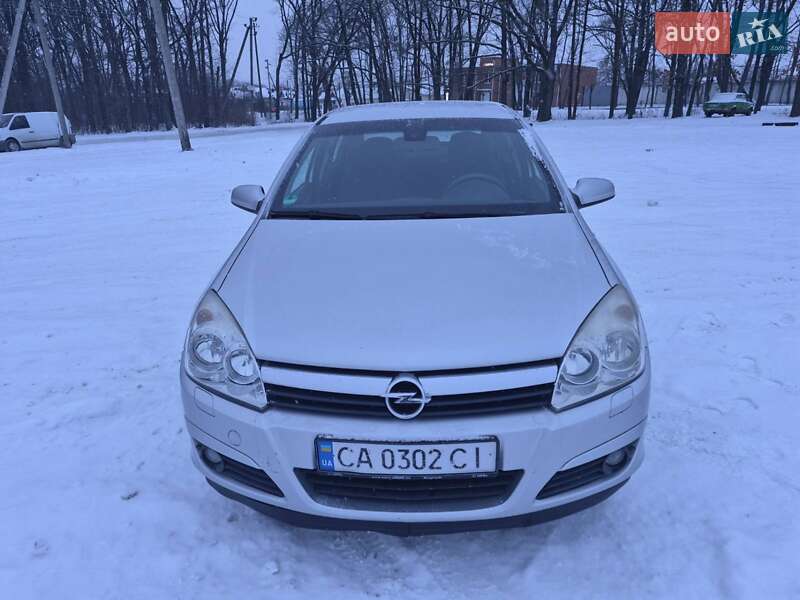 Седан Opel Astra 2008 в Умани фото 3 Седан Opel Astra 2008 в Умани