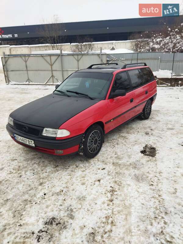 Универсал Opel Astra 1996 в Тернополе