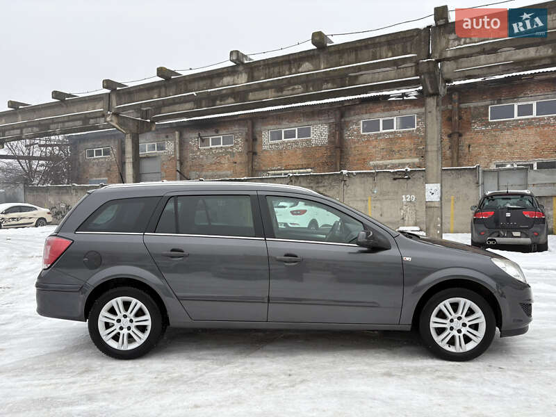 Универсал Opel Astra 2009 в Белой Церкви