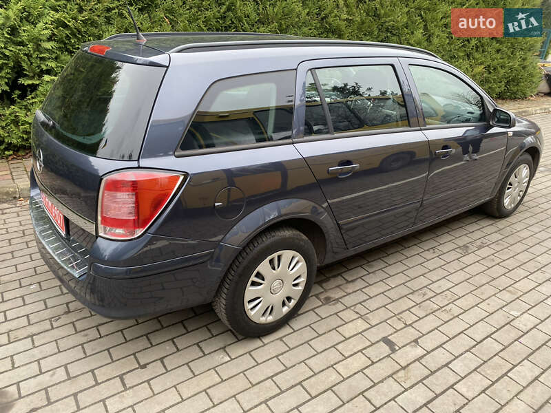 Универсал Opel Astra 2008 в Луцке