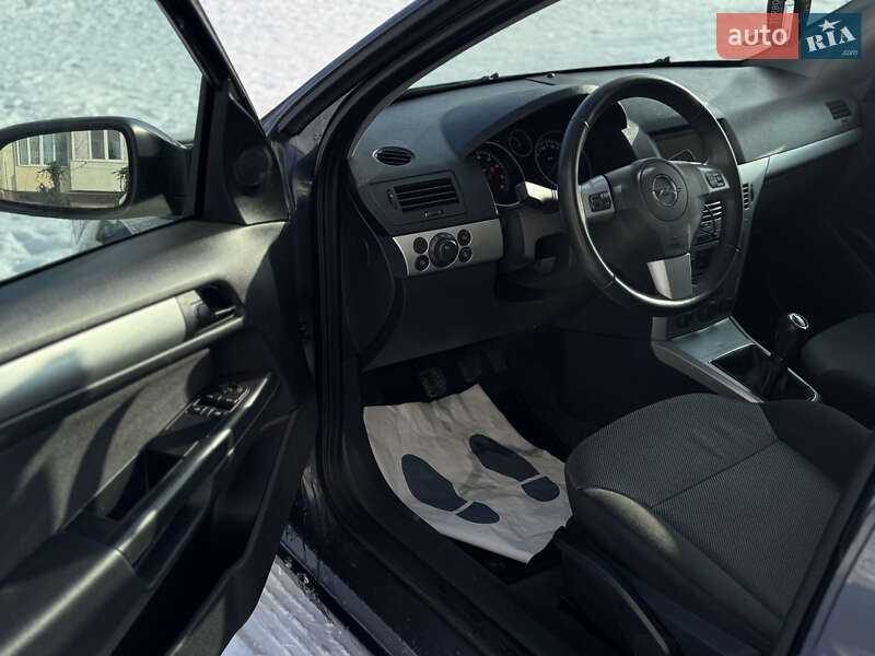 Универсал Opel Astra 2009 в Виннице