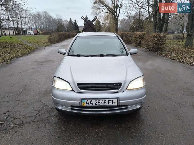 Opel Astra 2000