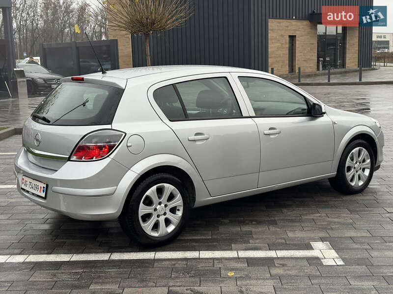 Хэтчбек Opel Astra 2009 в Луцке фото 11 Хэтчбек Opel Astra 2009 в Луцке