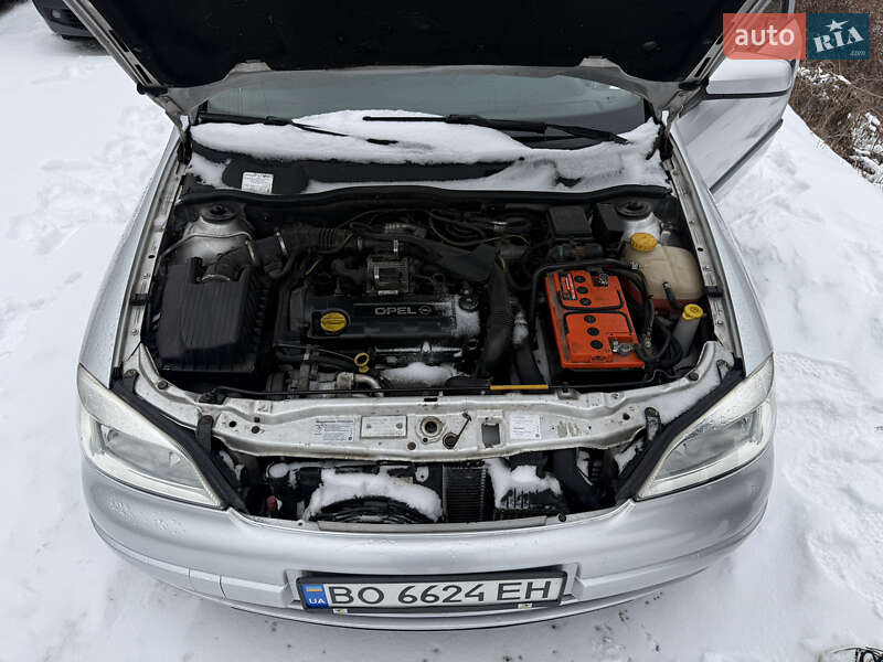 Универсал Opel Astra 2001 в Кременце