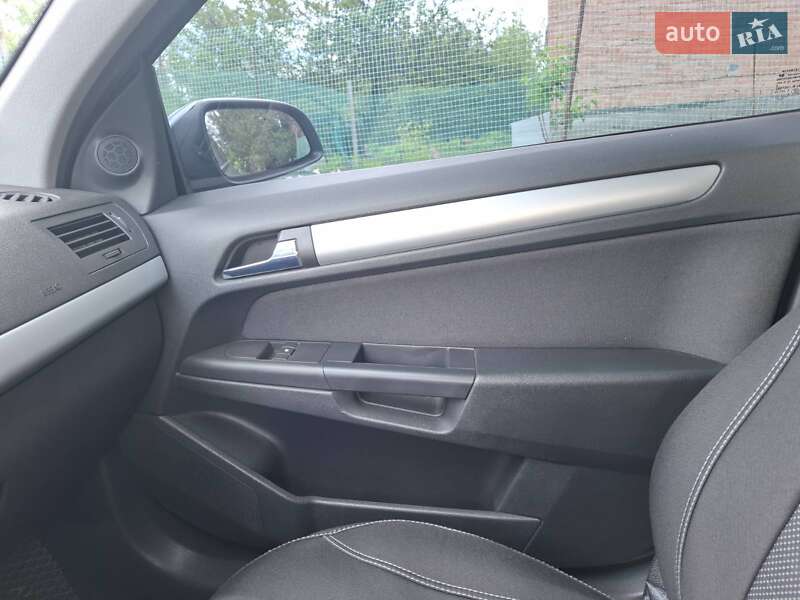 Универсал Opel Astra 2009 в Виннице