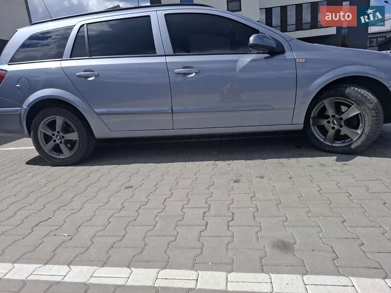 Универсал Opel Astra 2009 в Виннице