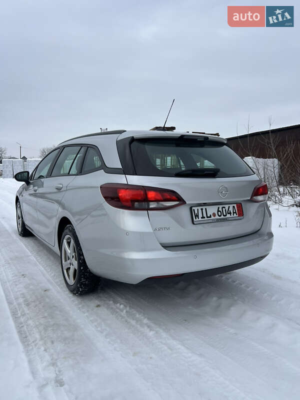 Универсал Opel Astra 2020 в Мукачево