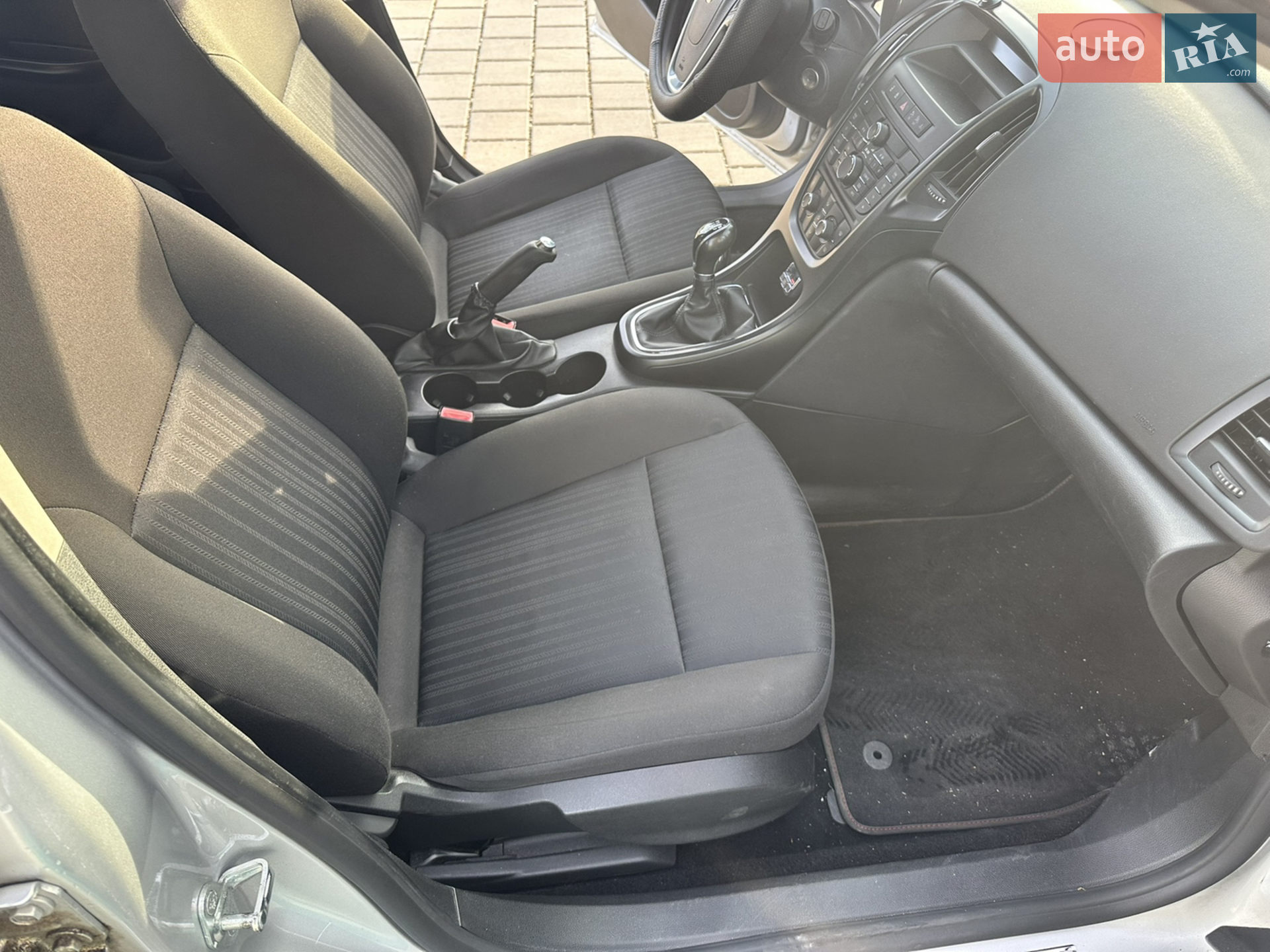 2010 Opel Astra - мініатюра 13
