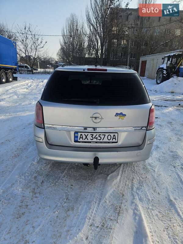 Универсал Opel Astra 2006 в Харькове