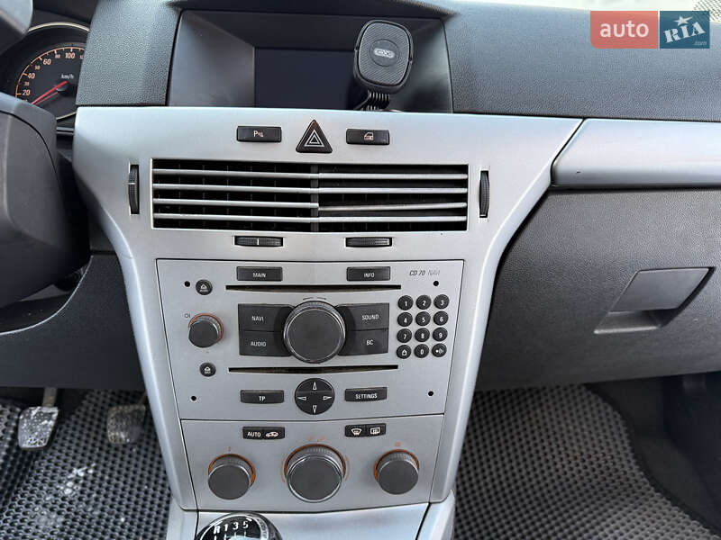 Универсал Opel Astra 2009 в Тернополе